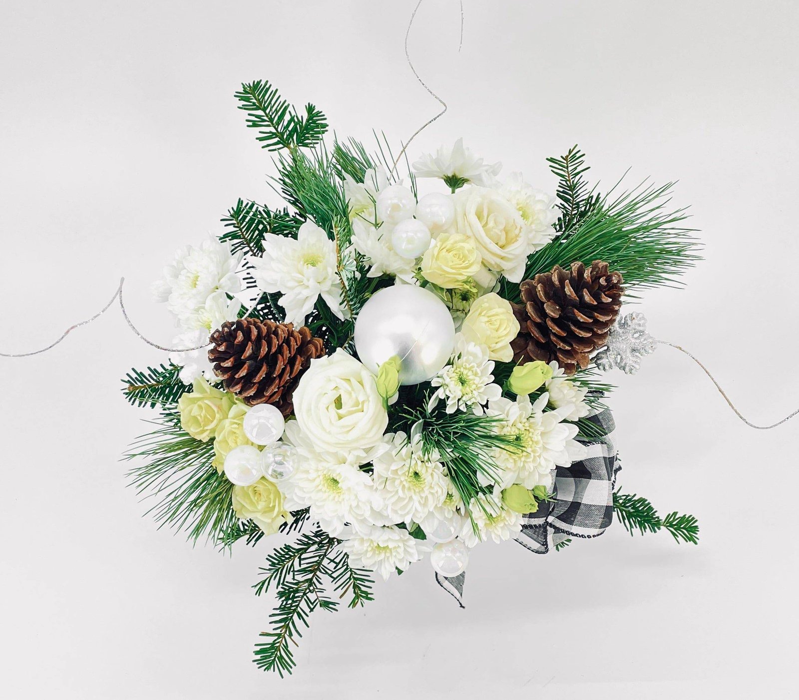 image_56c11318-bde4-49ec-bd50-66f48eb0f3e7.jpg Magical icicle - Image 1